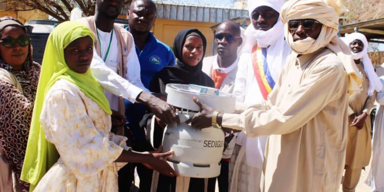 Ennedi Est : Le gouvernement facilite l’accès au gaz butane pour les réfugiés et les communautés hôtes